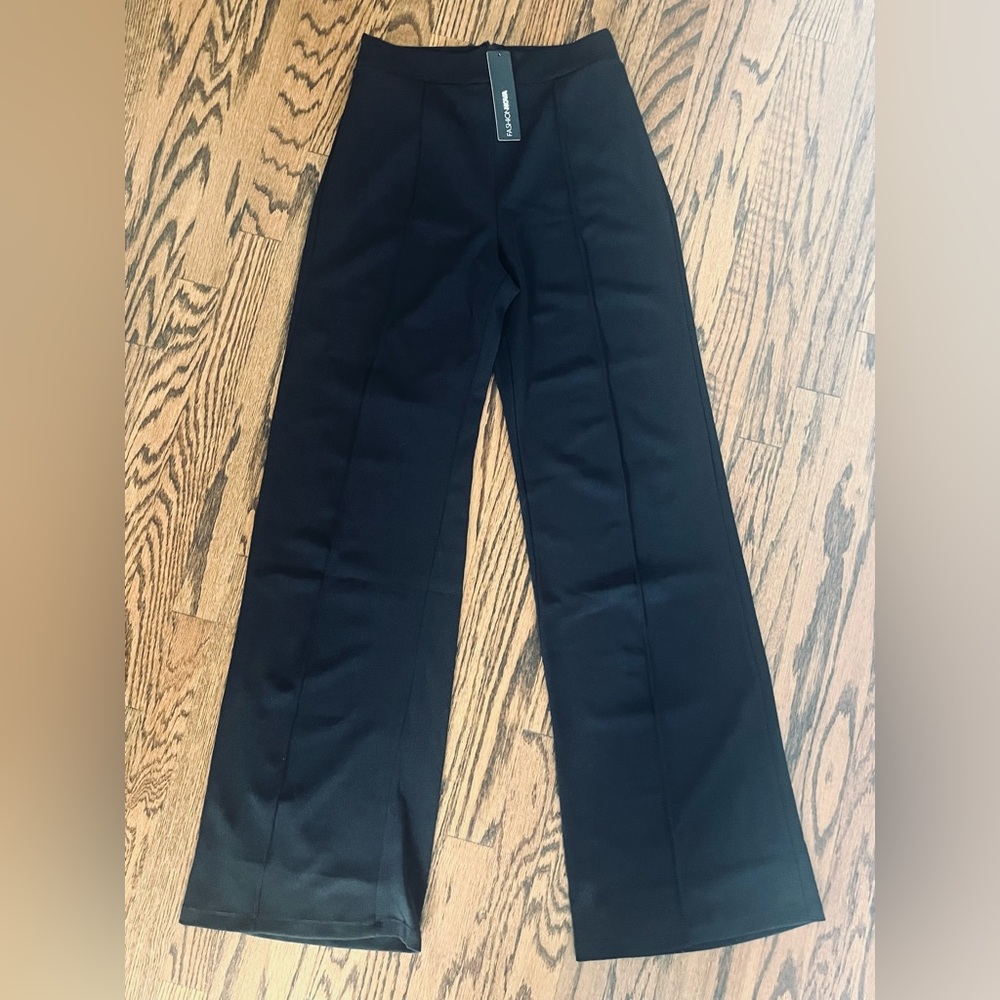 Fashion Nova ✨  High Waist Wide Leg Victorian Black Size Large. Back zip closure